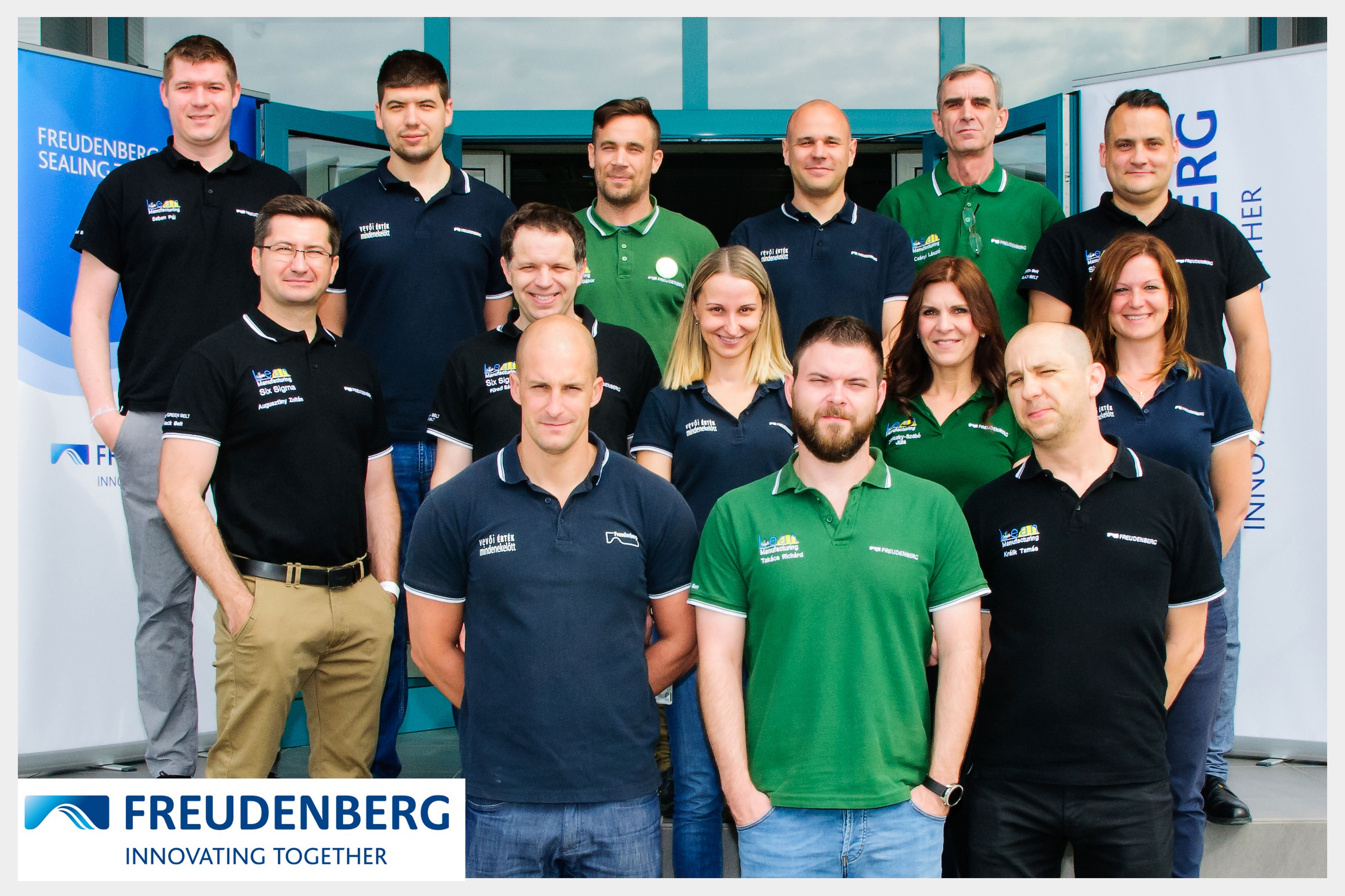 Group photo of Freudenberg Kecskemét employees